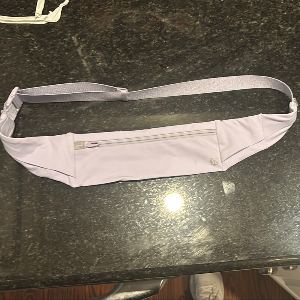 Lululemon fast and free running belt lavender